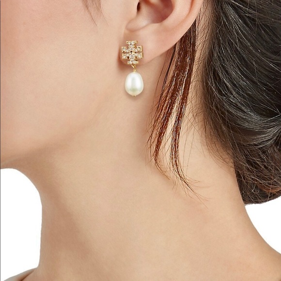 TORY BURCH * Crystal-Embellished Double T Studs - Picture 2 of 8